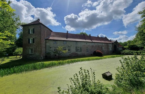 Berumbur House | Willkommen in dem Schön Eingerichteten Ferienhaus in Mitten dem Ruhigen Ferienpa