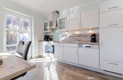 Greetsiel Apartment | Willkommen in der Küstenkoje: Entspannung und Erholung in Greetsiel!