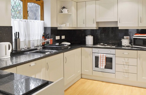 Mappleton Cottage | Willow Cottage - E4778