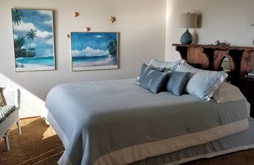 Discovery Bay House | Willow Lake Waterfront 3 Bedroom house with AC & WiFi in gorgeous Discovery Bay