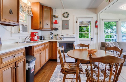 Hammondsport Cottage | Willow Point: Location,Location,Location!