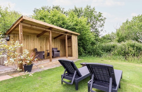 Burlawn Cottage | WILLOW, romantic, character holiday cottage in Wadebridge