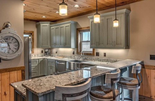 Blue Ridge Cottage | Willow Springs Retreat - Pet Friendly | Hot Tub | Pool Table | Foosball | Arcade | Gated Community