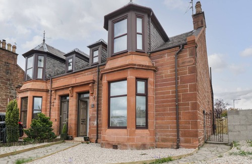 Ayr Cottage | WILLOWBANK, family friendly, character holiday cottage in Ayr