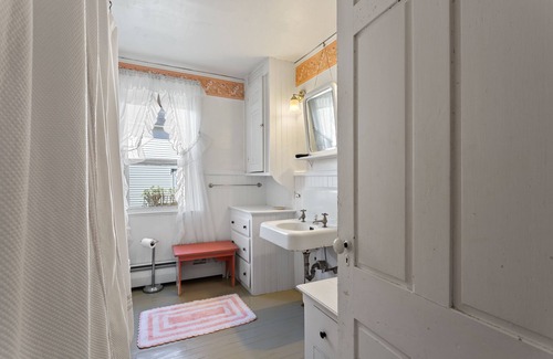 Somesville Other | Willowbrook: Charming farmhouse close to Acadia National Park and Bar Harbor