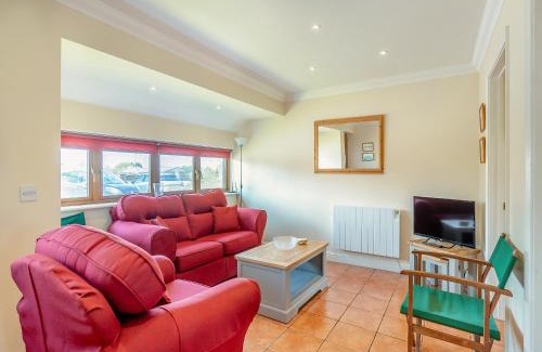 Clacton-on-Sea House | Willowtree Cottage