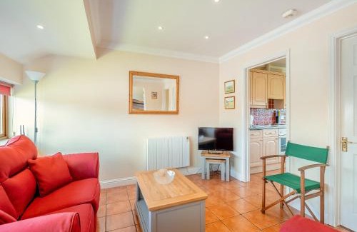 Clacton-on-Sea House | Willowtree Cottage