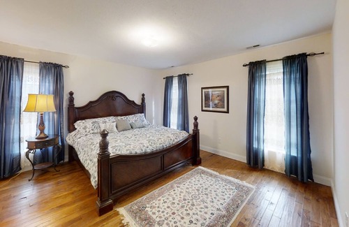 Windwood Coves House | WillowWinds II- Water Access, Cozy, Outdoor Firepit, Community Amenities, Boat Slip