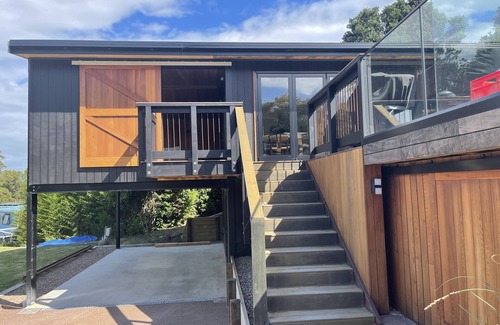Surfdale House | WILMA HOUSE : Coast and Country
