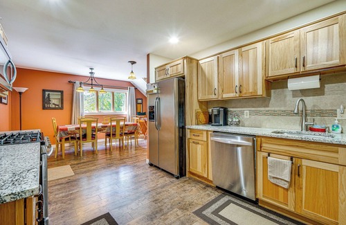 Wilmington House | Wilmington Retreat Near Trails, Skiing & Festivals