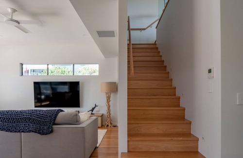 Dicky Beach House | Wilson Ave Unit 2, 16