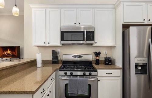 Forest Park House | Wilson Historic Home on 5th Ave - 3BR/Games/Groups
