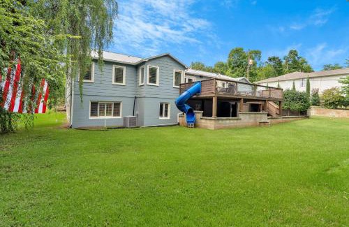 Fayetteville House | Wilson Park Spa home sauna and walking trails