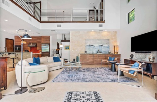 Wilton Manors Villa | Wilton Grand Luxury: Private Oasis w/Pool