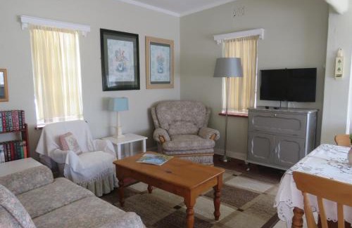 West Bank Apartment | Wiltshire Cottage