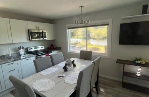 Brookings House | Winchuck Riverfront Home