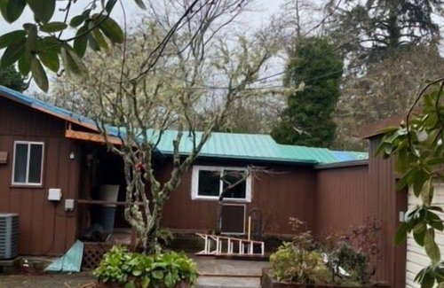 Brookings House | Winchuck Riverfront Home