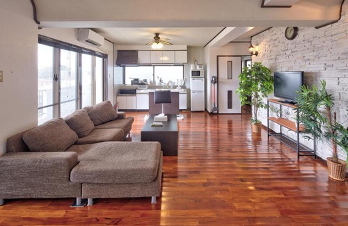 Uruma Apartment | Wind Henza