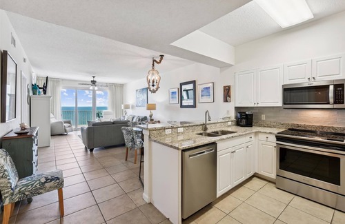 Ono Island Condo | Windemere 1106- Beachfront - NO HASSLE CHECK OUT