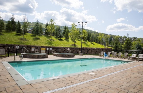 Windham Condo | Windham ski in-out condo, luxury 2000+ sf modern 5BR, hot tub, pool, boot room+