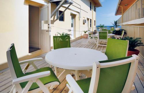 East Fort Lauderdale Resort | Windjammer Resort and Beach Club