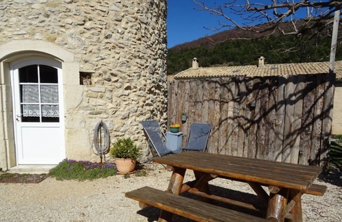 La Rochegiron Apartment | Windmill for couple