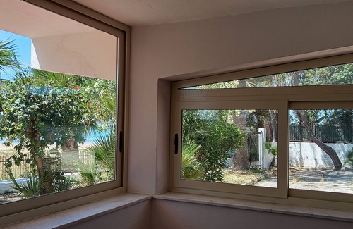 Porto Empedocle House | Window to the Sea