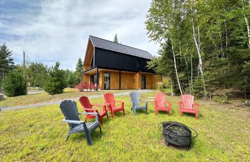 Mont-Tremblant Ski Chalet | Windows XXL - Spa - Firepit