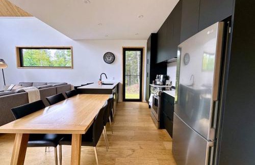 Mont-Tremblant Ski Chalet | Windows XXL - Spa - Firepit