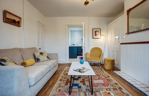 Long Hanborough House | Windrush Cottage | Oxfordshire Holiday Let | 2 Bedrooms & Sleeps 4