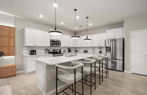 Four Corners Villa | Windsor Cay - Ten Bedroom Villa, Sleeps 26