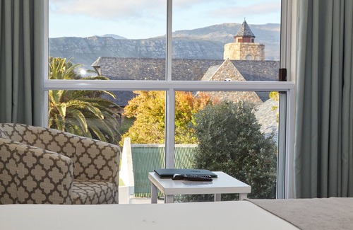 Hermanus City-Centre Hotel | Windsor Hotel