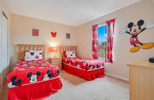 Regal Palms House | Windsor Palms I Stylish Villa with Themed Rooms