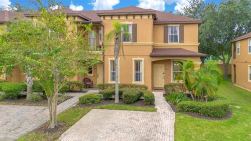 Regal Palms House | Windsor Palms I Stylish Villa with Themed Rooms