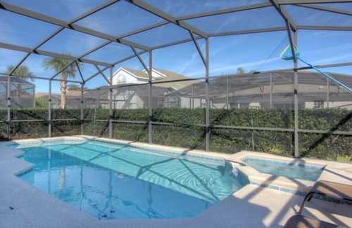 Windsor Palms House | WINDSOR PALMS - IMMACULATE 4/3 POOL HOME NEAR CLUBHOUSE