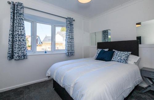 Datchet House | Windsor Reach