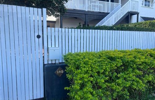 Windsor House | Windsor Retreat with City Views