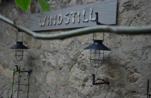 Rust Apartment | Windstill Apartments