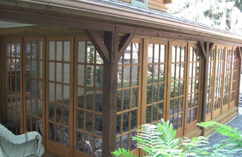 Hawley Cottage | WINDWARD Lodge - LARGE LAKEFRONT & Ski Slope View - sleeps 14+