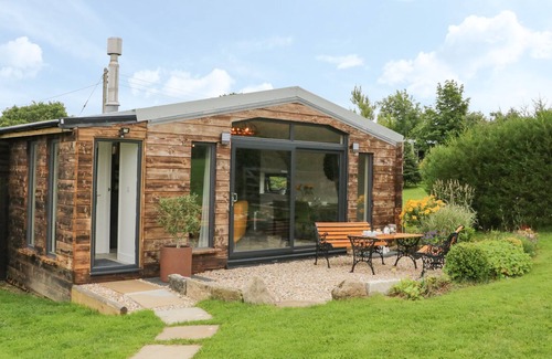 Okehampton Cottage | WINDY WILLOWS, family friendly, with open fire in Okehampton