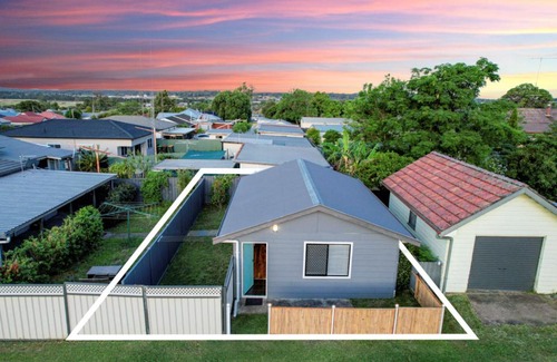 Cessnock House | Wine Country Cottage