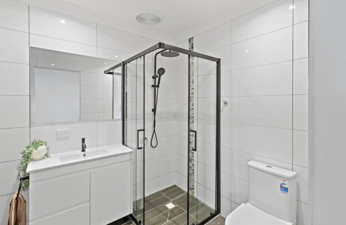 Cessnock House | Wine Country Cottage