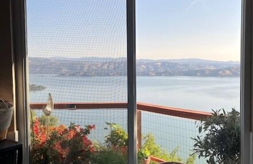 Kelseyville House | Wine Country Escape!