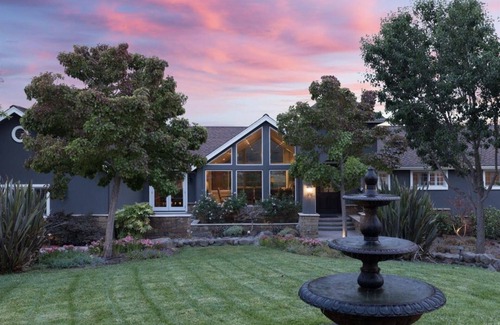 Petaluma House | Wine Country Estate - Luxury Private Pool with Water Slide & Hot Tub