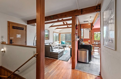 Hacienda House | Wine Country Find! Spa, Views, Sun and Privacy, Near Wineries!