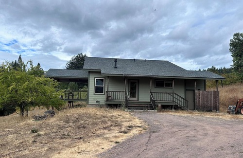 Navarro House | Wine Country Getaway with Redwood Forest View Pool- Navarro, CA