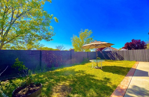 American Canyon House | Wine Country Stay, Complimentary Breakfast items available , Mountain views