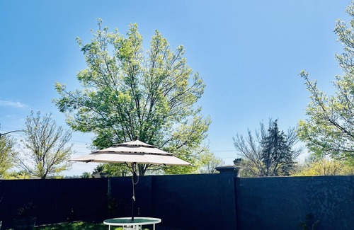 American Canyon House | Wine Country Stay, Complimentary Breakfast items available , Mountain views