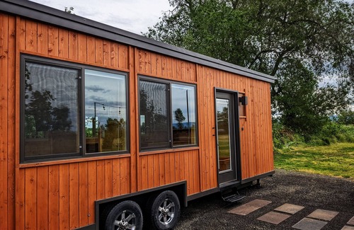 Milton-Freewater Cottage | Wine Country Tiny House Located at a Farmhouse Brewery