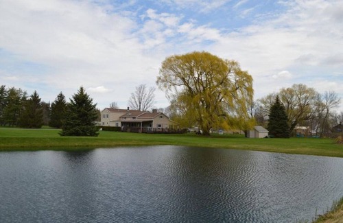 Trumansburg House | Wine Trail Apartment (pet friendly) - 4bd/2ba
